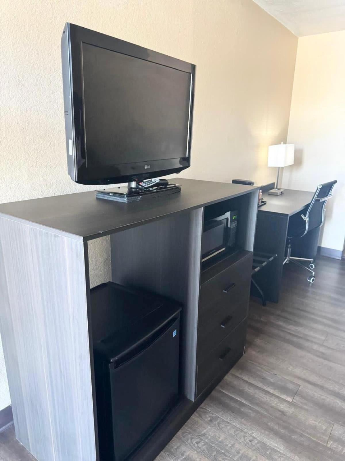 טיטוסוויל Quality Inn Kennedy Space Center מראה חיצוני תמונה